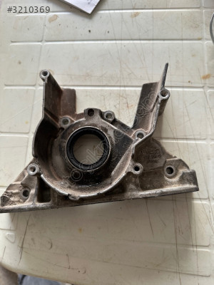 038103153 1.6 cay motor ön krank kapagı
