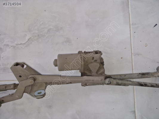 307 ÖN CAM SİLECEK MOTORU
