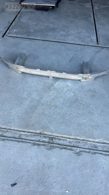 BMW G30 ÖN TAMPON DEMİRİ