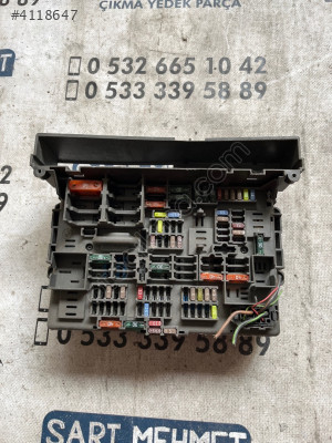ÇIKMA BMW E84 9119446-04 911944604 SİGORTA KUTUSU