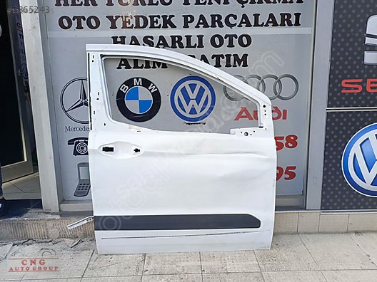 FORD CORUIER SAĞ ÖN KAPI