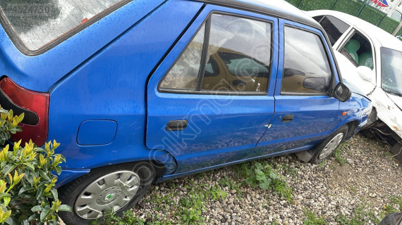 Skoda Felicia arka dingil