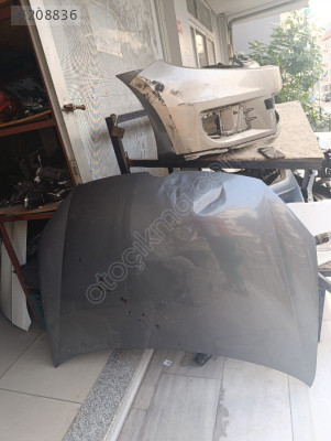 Volkswagen Golf 6 kaput orjinal çıkma parça