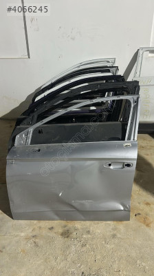 Seat ibiza  ufak hasarlı sol ön kapı 17-21