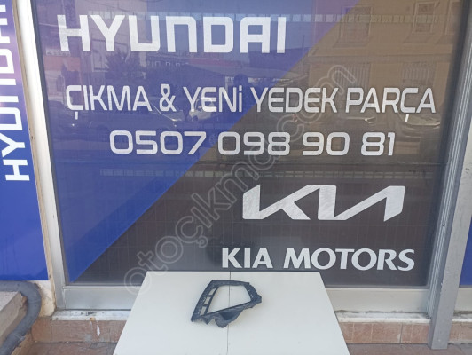 HYUNDAİ TUCSON 2021-2024 SAĞ FAR ÇERÇEVESİ ORİJİNAL ÇIKMA YEDEK