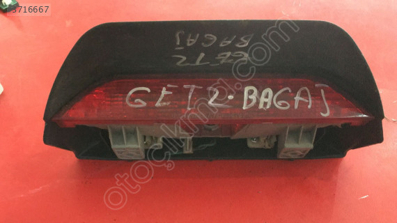 HYUNDAİ GETZ ARKA ÜÇÜNCÜ FREN LAMBASI ORJ ÇIKMA BAKALİTLİ