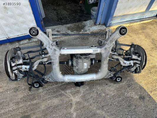 BMW G30 KASA 5 SERİSİ ARKA TRAVERS KOMPLE HATASIZ