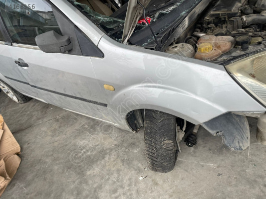 FORD FİESTA SAĞ ÖN ÇMAURLUK ORJİNAL ÇIKMA