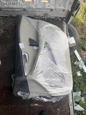 VOLVO V40 ÇIKMA  SAĞ SOL ARKA KAPI DÖŞEMELERİ