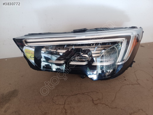Opel crossland x sıfır orijinal full led sol far