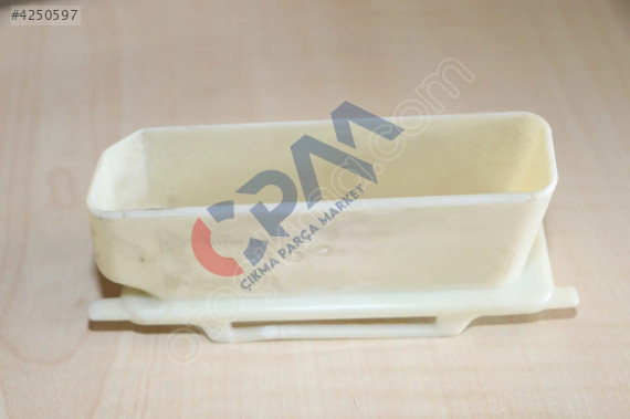 2016 2025 BMW 5 SERİSİ G30 HAVA KANALI 64116825814