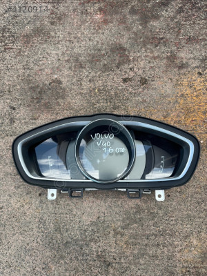 VOLVO V40 CROSS COUNTRY ÇIKMA GÖSTERGE PANELİ