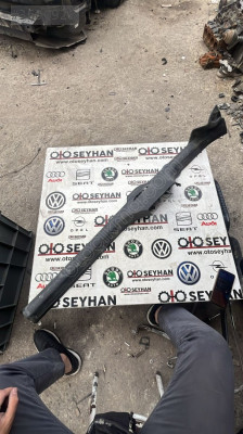 3G0853371L Passat b8.5 b8 sol marşbiyel iç kaplaması kaplama