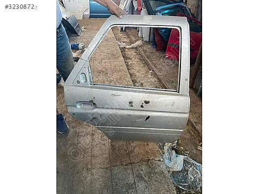 Ford escort sağ arka kapı