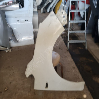 Opel astra j sağ ön çamurluk