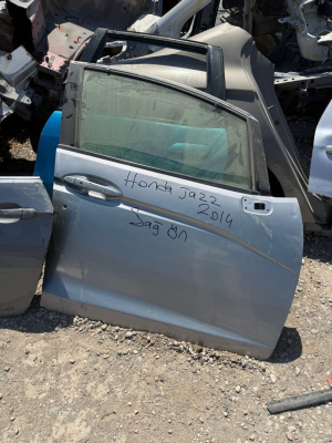 HONDA JAZZ SAĞ ÖN KAPI ÇIKMA ORJİNAL