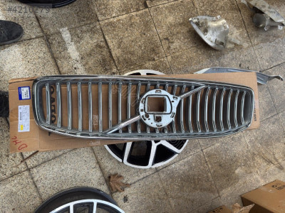 VOLVO S90 ÇIKMA ORJİNAL ÖN PANJUR 32365026 BD