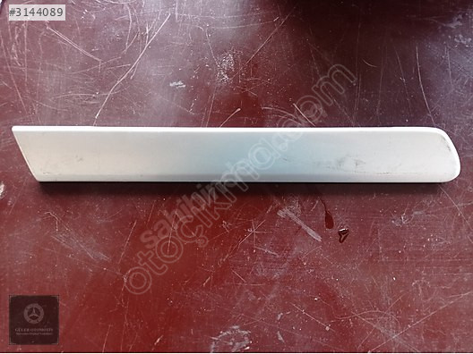MERCEDES W208 ÇIKMA SAĞ ARKA ÇAMURLUK ÇITASI A2086900462