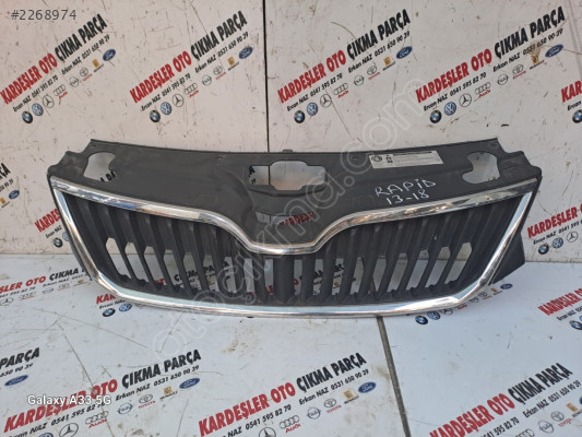 Skoda Rapid ön panjur (2013 2018)