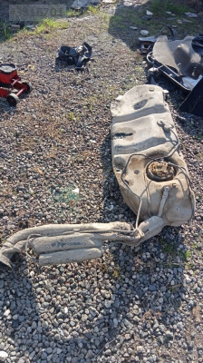 Peugeot 206 Benzinli Model İçin Yedek Yakıt Deposu
