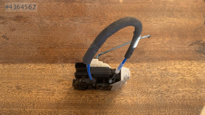 KİA RİO SAĞ ARKA KAPI KİLİDİ 814211W010