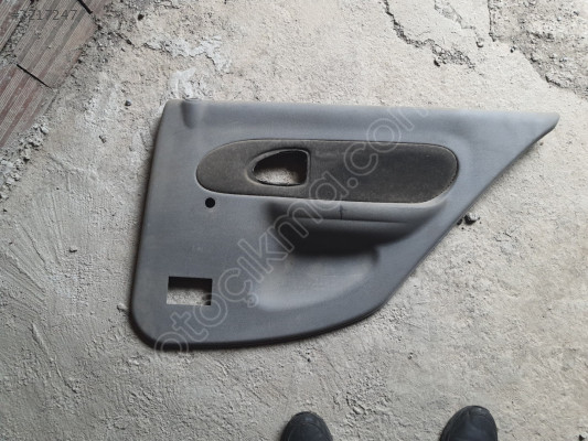 RENAULT CLİO SYMBO SAĞ ARKA KAPI DÖŞEMESİ 7700435222