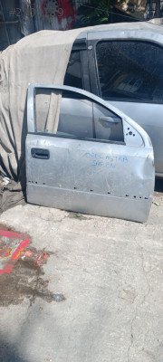 Astra sağ ön kapı