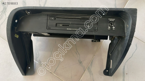 2912-2019 SKODA OCTAVİA ORJ ÇIKMA MULTİMEDYA OYNATICI 5E1 857 318