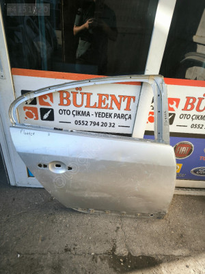 Renault Fluence sağ arka kapı orijinal çıkma