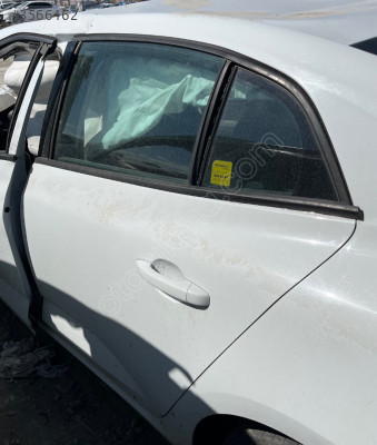 Renault Megane 4 sol arka kapı dolu çıkma orijinal