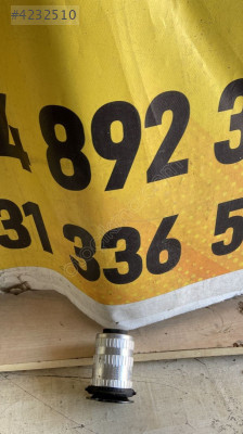 MERCEDES E SERİSİ W210 SALINCAK BURCU A2103300475