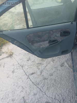 RENAULT MEGANE 1 SOL ARKA KAPİ ÇIKMA