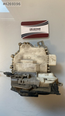 1P1837016B seat leon 2010 ön sağ kapı kilidi