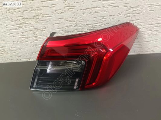 HONDA CİVİC SAĞ STOP LAMBASI LEDLİ 2021-2024