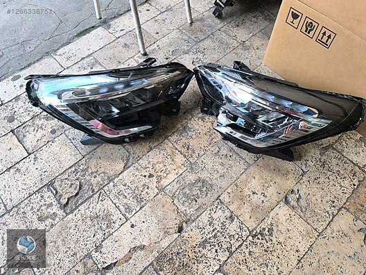 RENAULT CLİO 5 SAĞ FAR ÇIKMA ORJİNAL