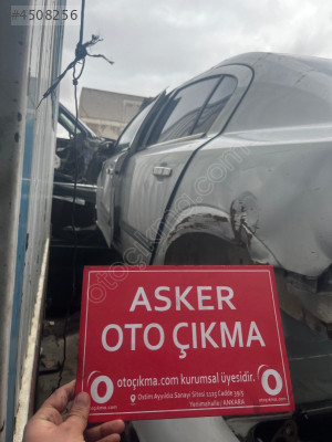 Opel Astra H sedan sol arka kapı gri renk
