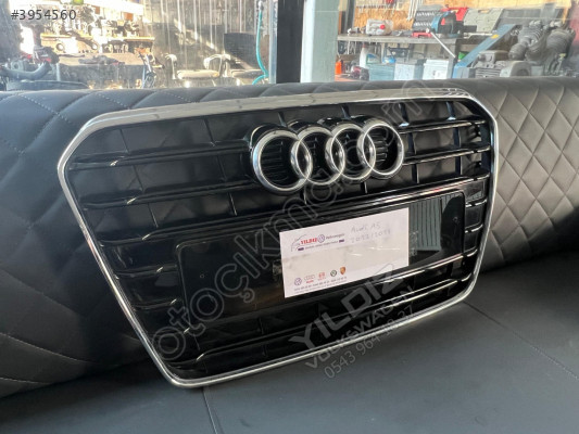Audi A5 8T0853651G Çıkma Ön Panjur 2011-2016