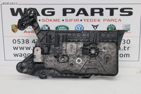 VW PASSAT B8 B8.5 GOLF AKÜ ALT BRAKETİ 5Q0915331K