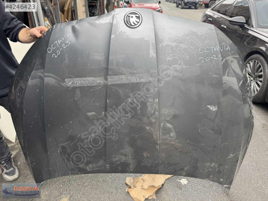 SKODA OCTAVİA ÖN KAPUT ORİJİNAL ÇIKMA 2020-2025