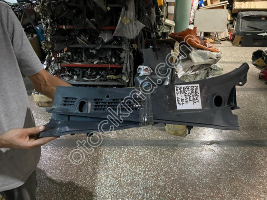 PEUGEOT PARTNER ÖN CAM IZGARASI 2003-2008 MODEL