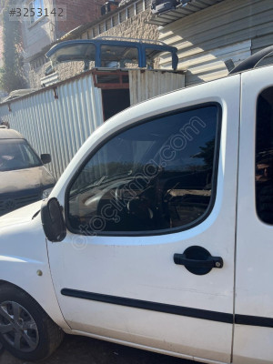 FİAT DOBLO İçin Çıkma Sol Ön Kapi - Orijinal ve Uygun Fiyat