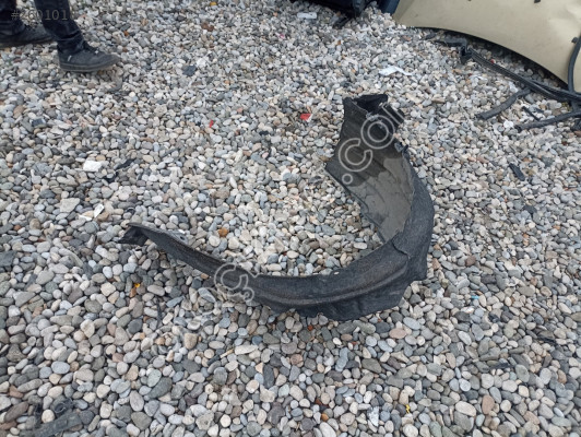 Toyota Corolla Sol ön çamurluk davlumbazı