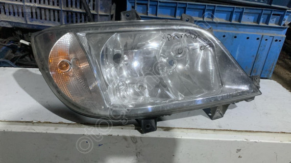 Mercedes sprinter 2003-2007 sağ ön far çıkma