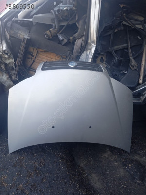 Fiat Punto 1 Model Kaput Parçası - Mert Oto Çıkma Parçalar