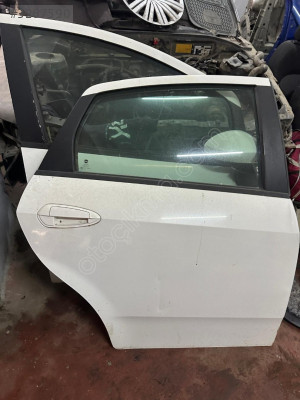 FIAT LINEA Sağ Arka Kapı Çıkma Parçası - MERT OTO