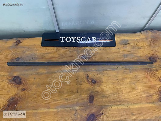Vw Golf 7 Sağ - Sol Ön Kapı Dış Cam Fitili 5G4837477D 5G4837