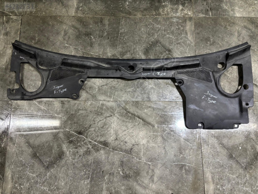 JAGUAR F TYPE ÖN CAM IZGARASI EGE OTOMOTİV BURSA