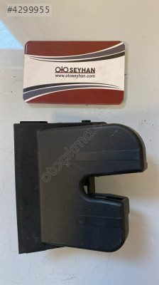 1P0827505D seat leon 2005-13 bagaj kilidi kapağı