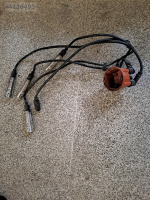 VW POLO 2000 AEE MOTOR DİSTRİBÜTÖR KAPAĞI VE ATEŞLEME KABLOLARI