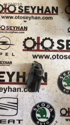 5K0837349B Volkswagen Jetta 2014 sol ön kapı kilidi halat kapağı